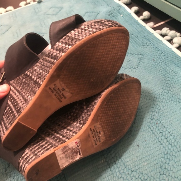 Day Trip by Buckle Wedges - Picture 4 of 4